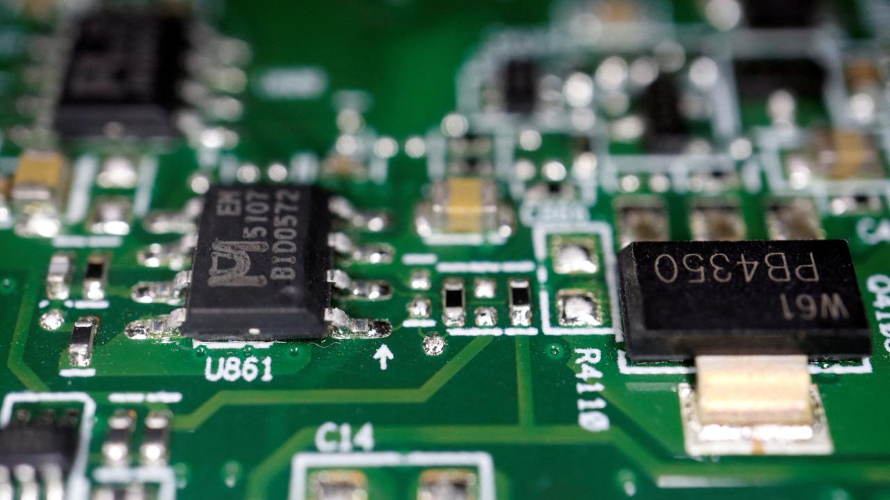 U.S. Issues Final Rules to Keep Chip Funds Out of China - The New York ...